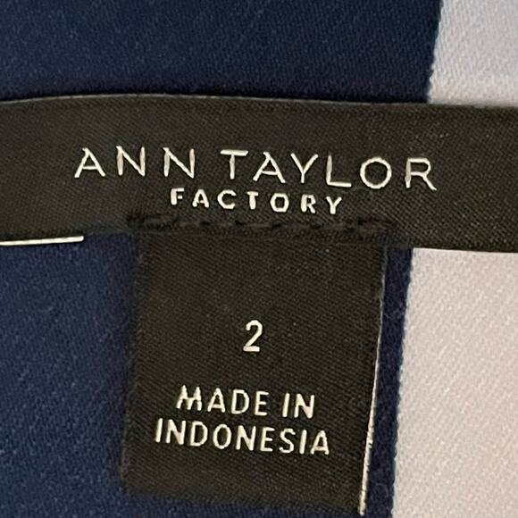 Ann Taylor Navy Bold Stripe Print Career Office Shift Dress NWOT Size 2 - Picture 9 of 12